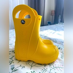 NEW NO TAGS CROCS TODDLER RAIN-BOOTS SIZE C8